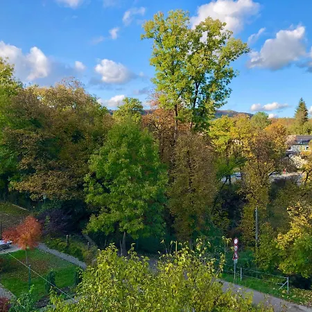 Im Gruenen Auf Idyllisch Gelegenen Gutshof Und Doch So Zentral *